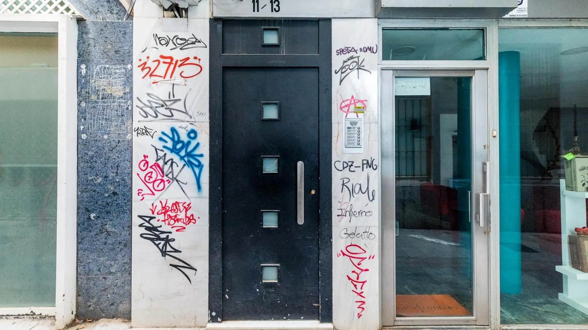 Apartment Apart. En El Centro De Granada Spain